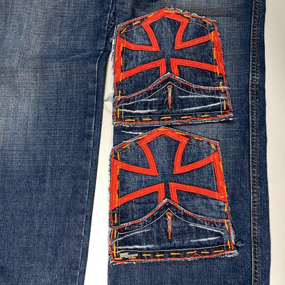 Vintage Diesel Industry Cross/Skull Motif Relaxed Fit Jeans men's size 32x30.5 - Picture 4 of 11
